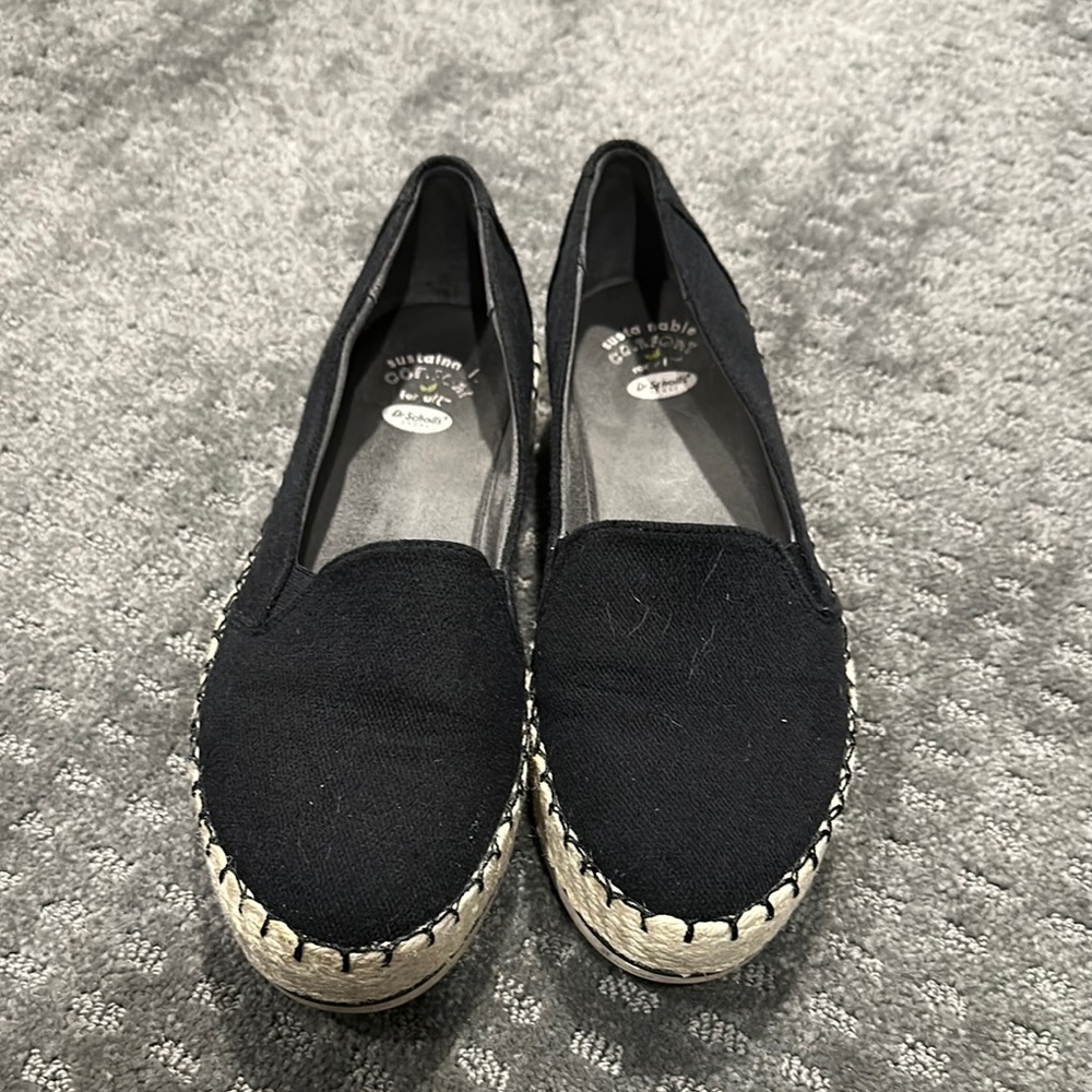 Dr. Scholl's Black and Tan Espadrille Flats